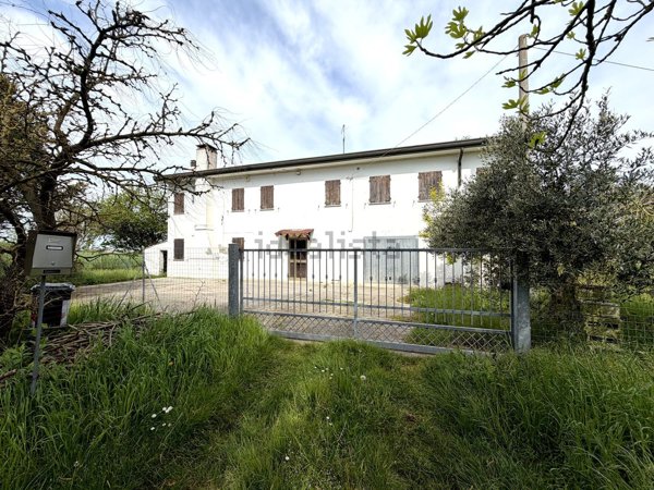 casa indipendente in vendita a Taglio di Po