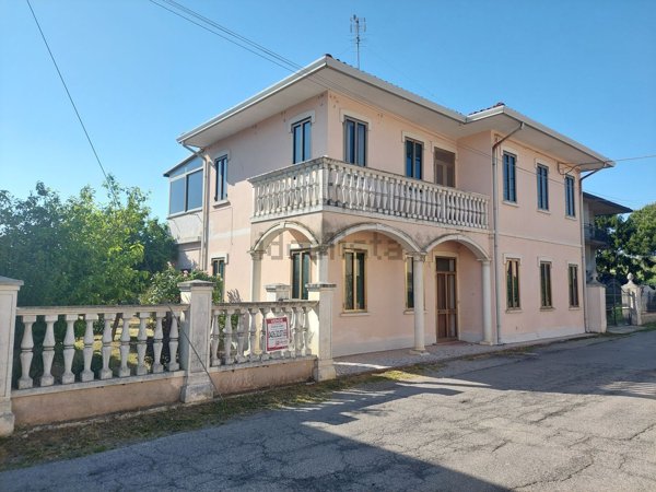 casa indipendente in vendita a Taglio di Po