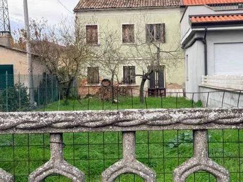 casa indipendente in vendita a Taglio di Po