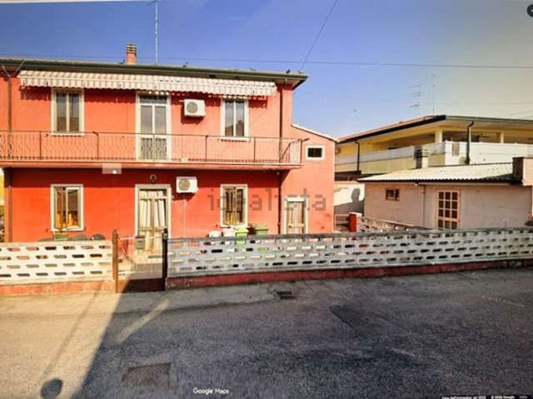 casa indipendente in vendita a Taglio di Po