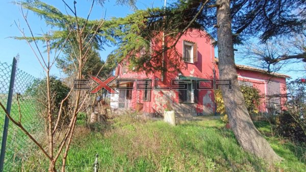 casale in vendita a Taglio di Po