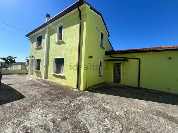 casa indipendente in vendita a Taglio di Po
