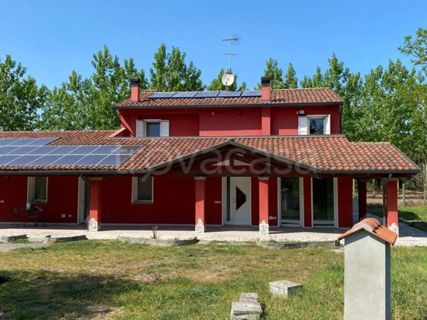 casa indipendente in vendita a Taglio di Po