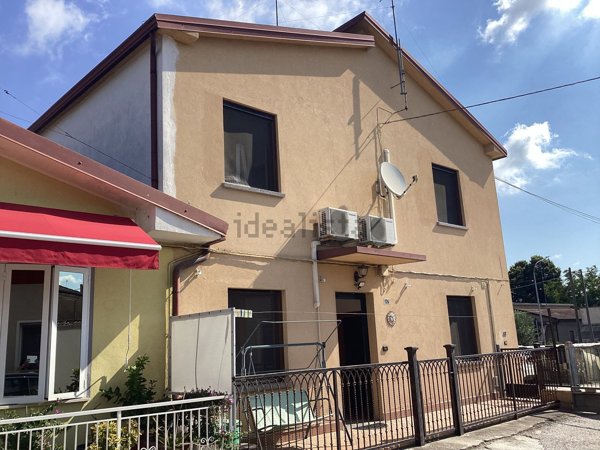 casa indipendente in vendita a Taglio di Po