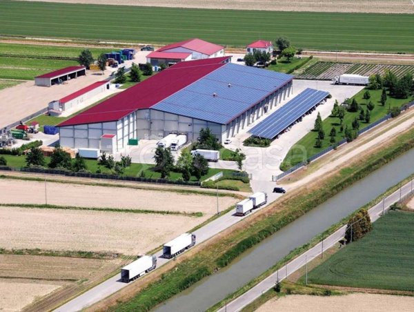 locale commerciale in vendita a Taglio di Po in zona Ca'Zeno