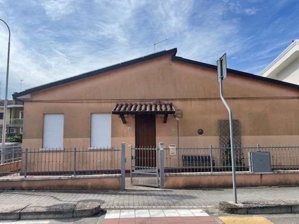 casa indipendente in vendita a Taglio di Po