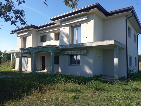 casa indipendente in vendita a Taglio di Po in zona Ca'Zeno