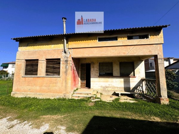 quadrivano in vendita a Trecenta