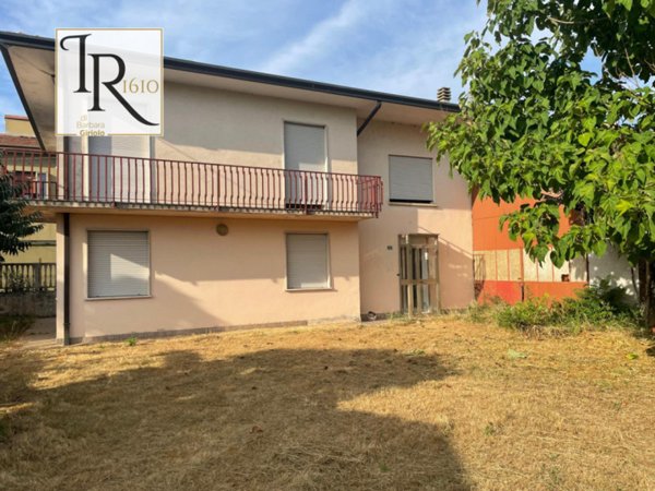 casa indipendente in vendita a Trecenta