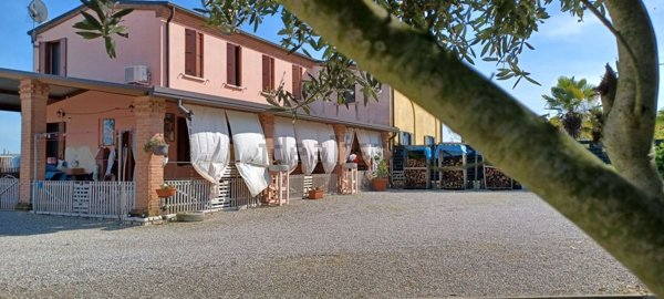 casa indipendente in vendita a Trecenta