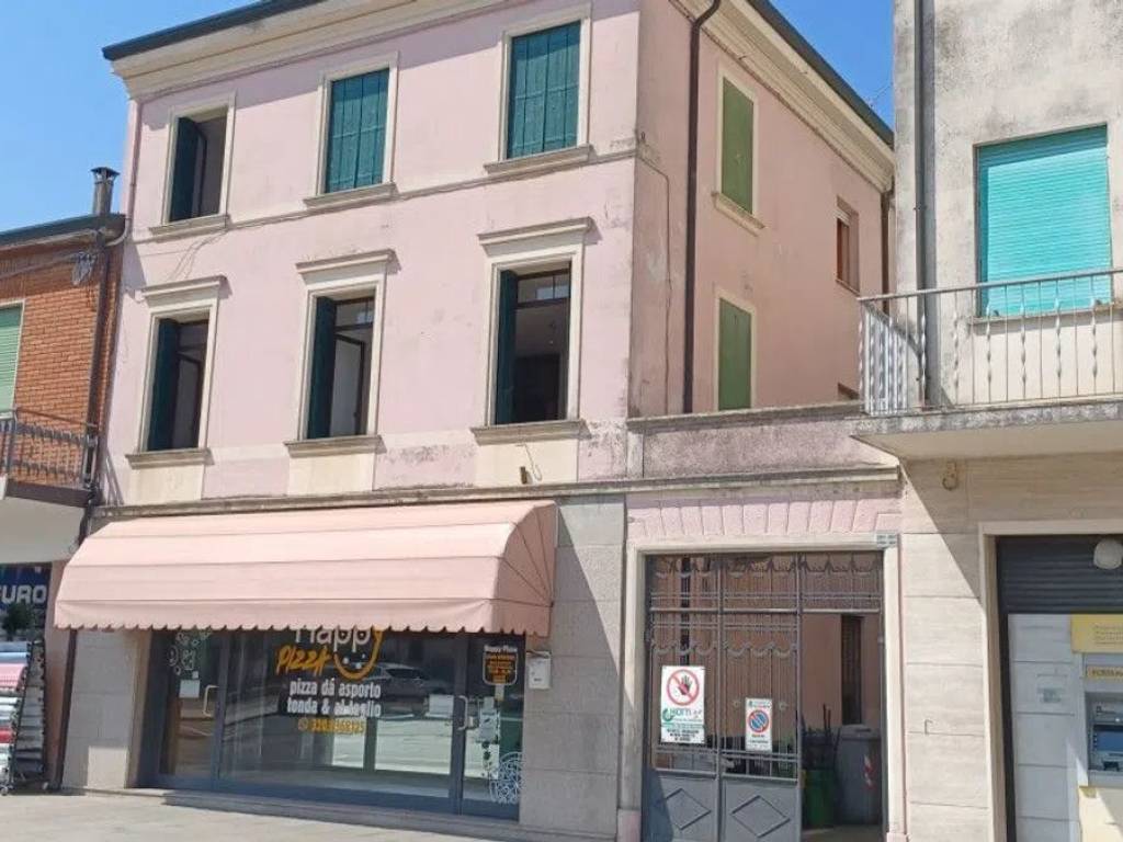 intera palazzina in vendita a Trecenta