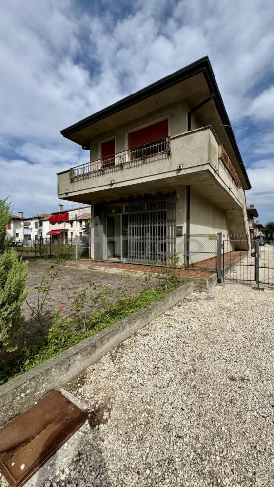casa indipendente in vendita a Villadose