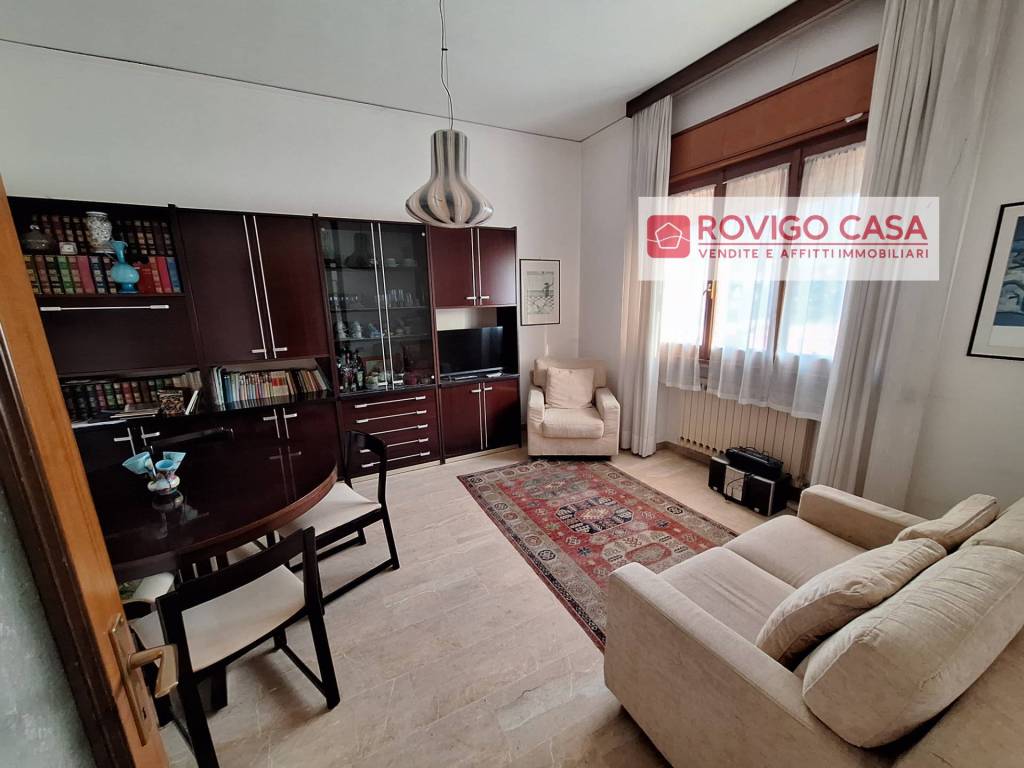 casa indipendente in vendita a Villadose