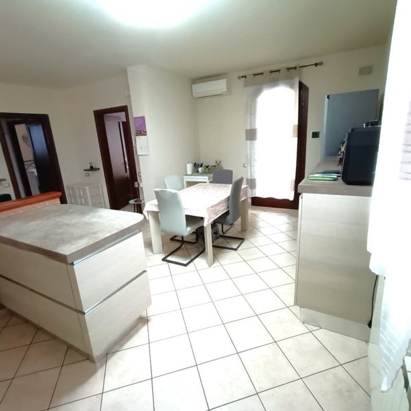 casa indipendente in vendita a Villadose