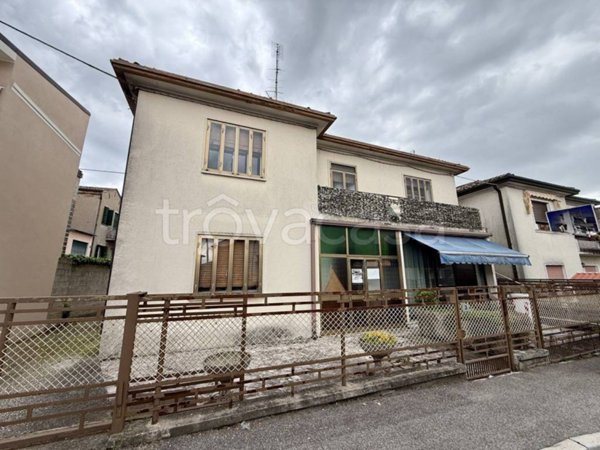 casa indipendente in vendita a Villadose