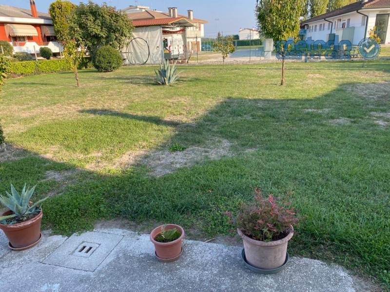terreno edificabile in vendita a Villadose