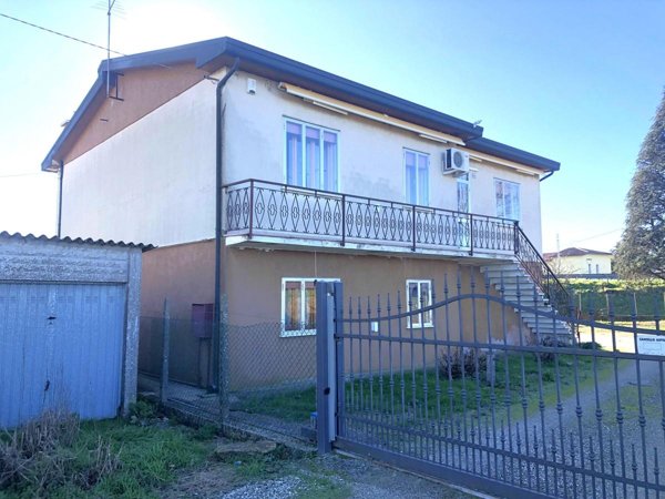 casa indipendente in vendita a Villadose
