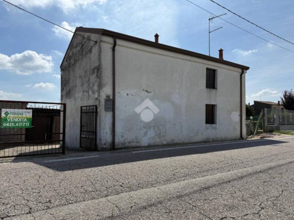 casa indipendente in vendita a Villadose