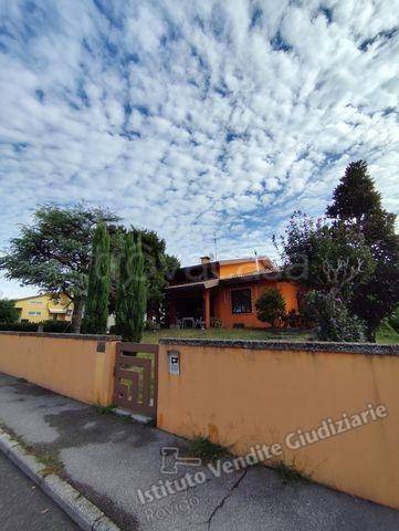 casa indipendente in vendita a Villadose