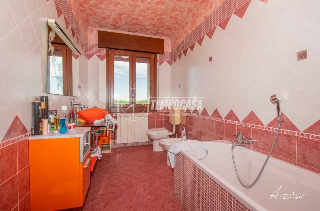 casa indipendente in vendita a Villadose in zona Cambio