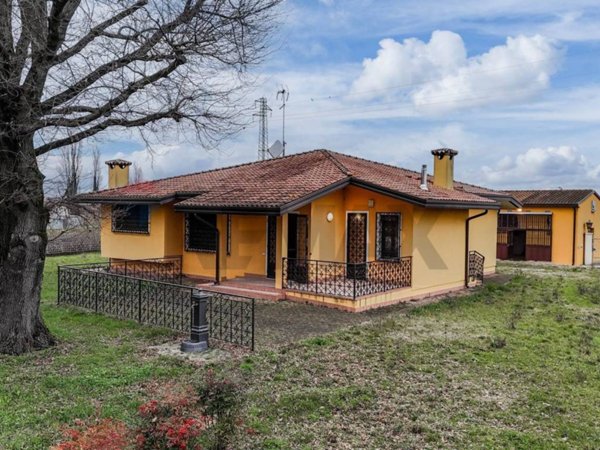 casa indipendente in vendita a Villadose
