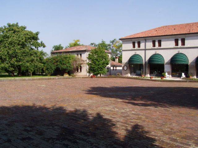 intera palazzina in vendita a Villadose