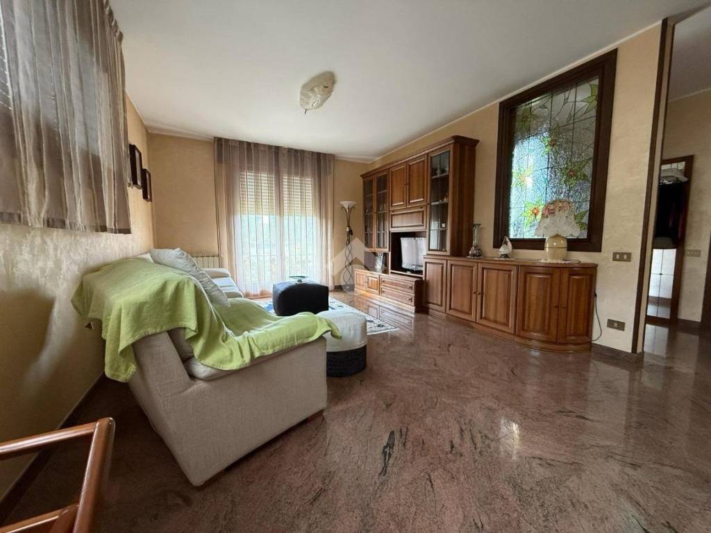 casa indipendente in vendita a Villadose