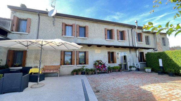 casa indipendente in vendita a Villadose in zona Cambio