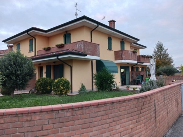 casa indipendente in vendita a Villamarzana