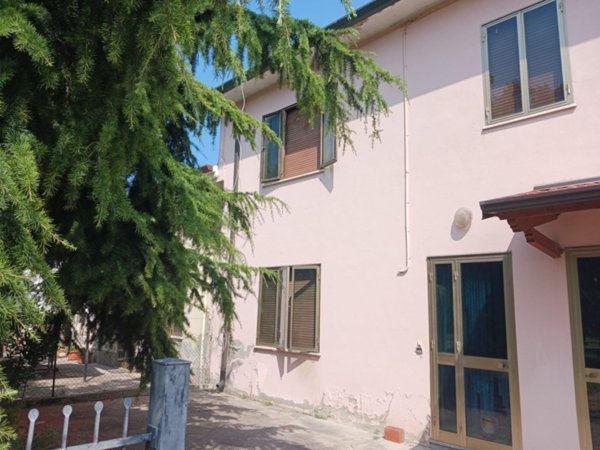 casa indipendente in vendita a Villamarzana