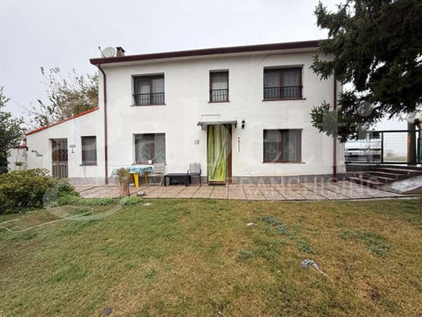 casa indipendente in vendita a Villamarzana