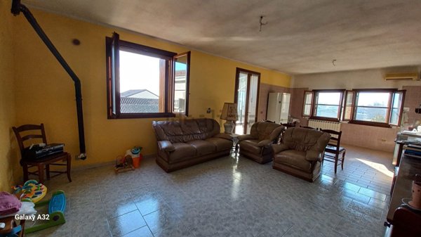 casa semindipendente in vendita a Villamarzana