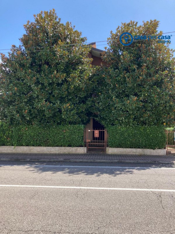 casa indipendente in vendita a Villanova del Ghebbo