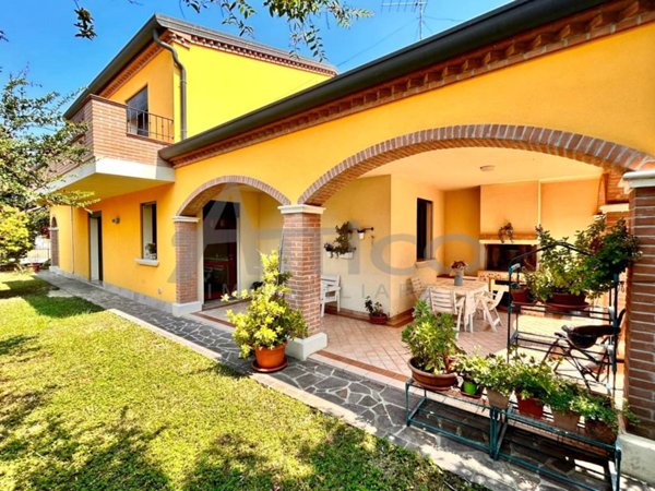 casa indipendente in vendita a Villanova Marchesana