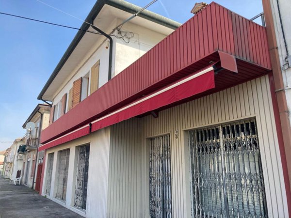 casa indipendente in vendita a Villanova Marchesana