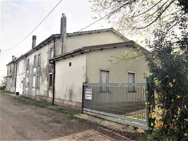 casa indipendente in vendita a Villanova Marchesana