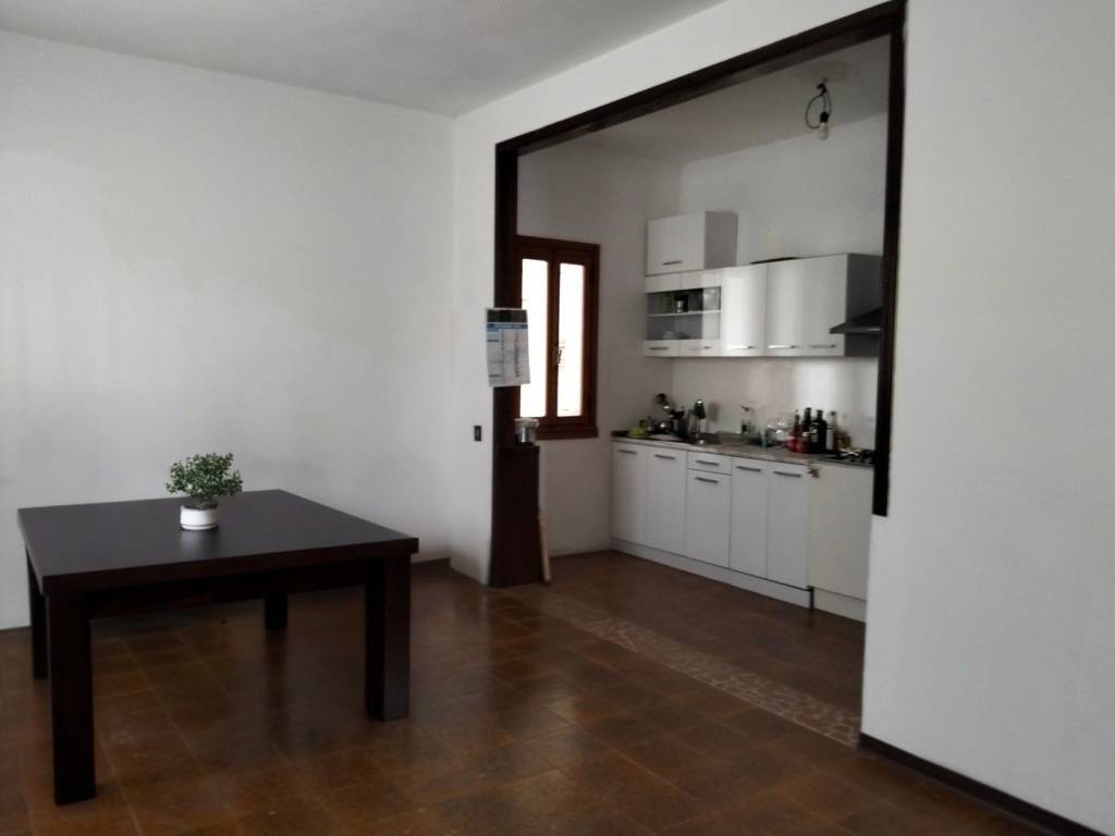intera palazzina in vendita a Villanova Marchesana
