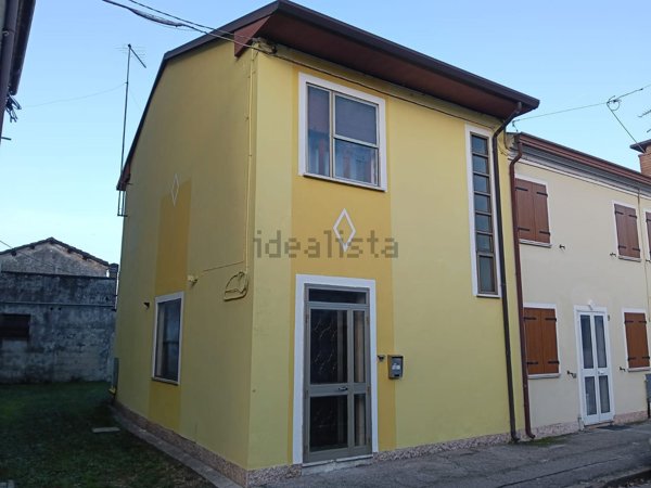 casa indipendente in vendita a Villanova Marchesana