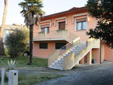 casa indipendente in vendita a Porto Viro
