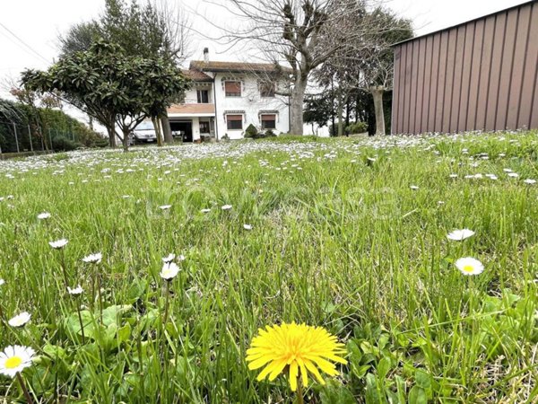 casa indipendente in vendita a Porto Viro