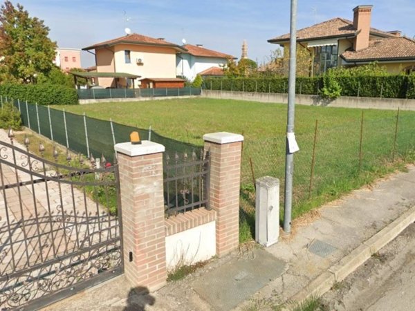 casa indipendente in vendita a Porto Viro