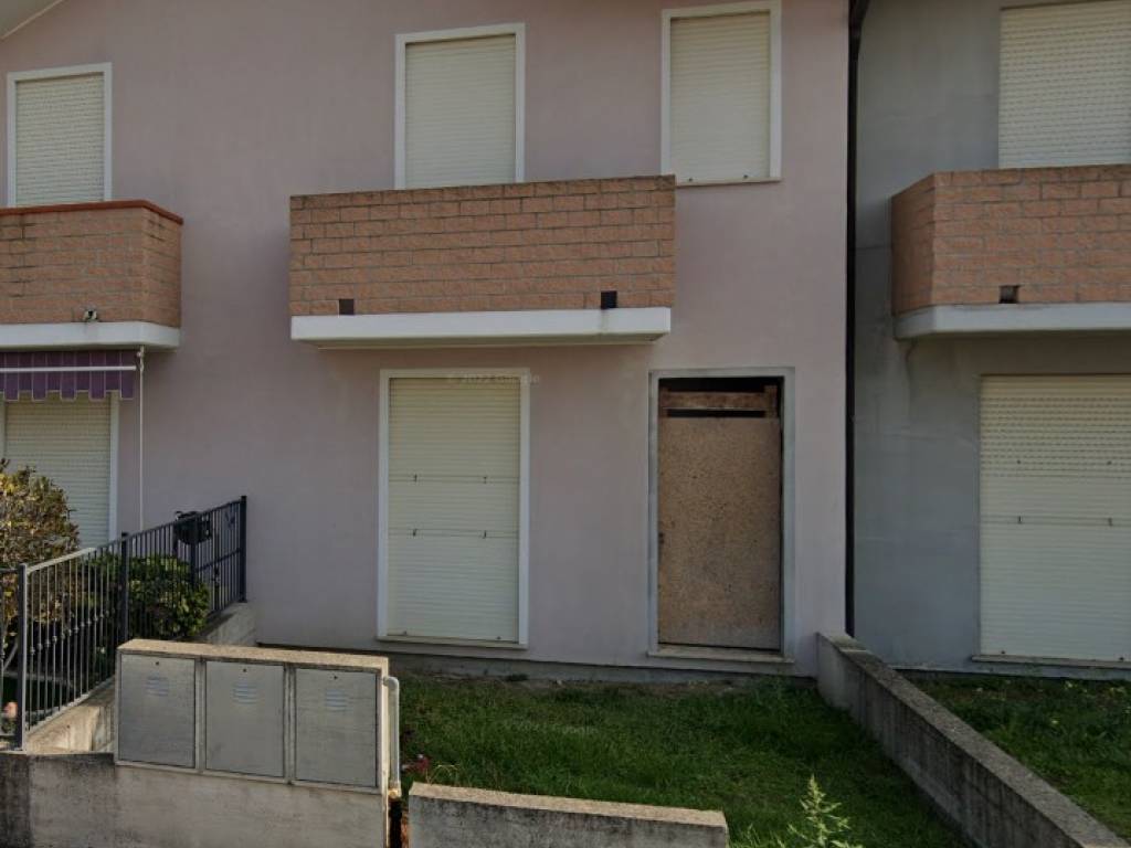 casa indipendente in vendita a Porto Viro