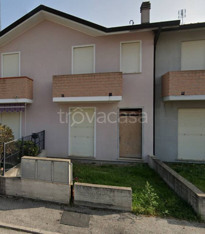 casa indipendente in vendita a Porto Viro