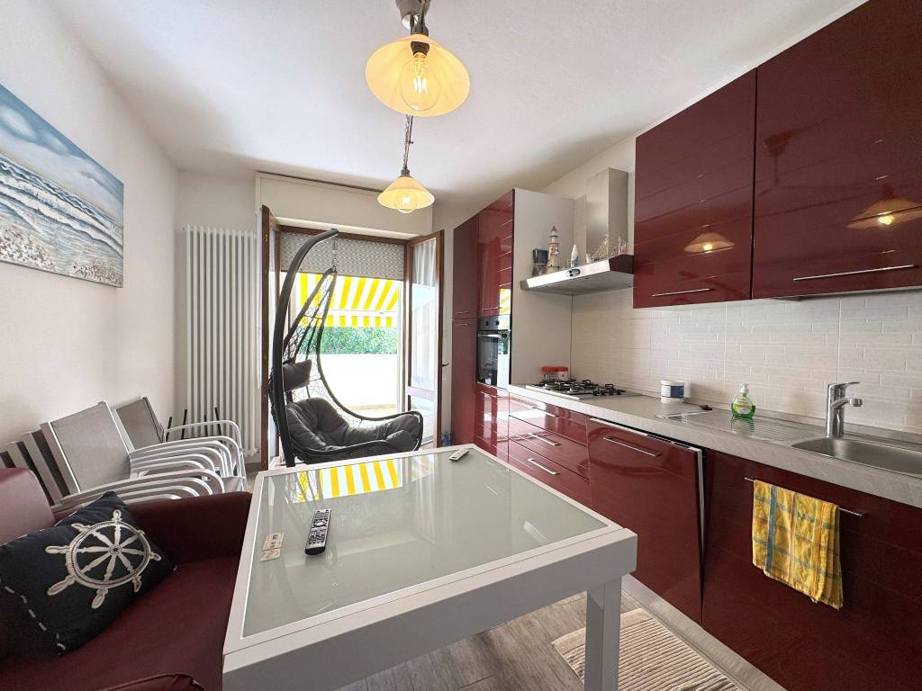 appartamento in vendita a Porto Viro in zona Porto Levante