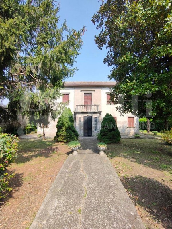 casa indipendente in vendita a Porto Viro