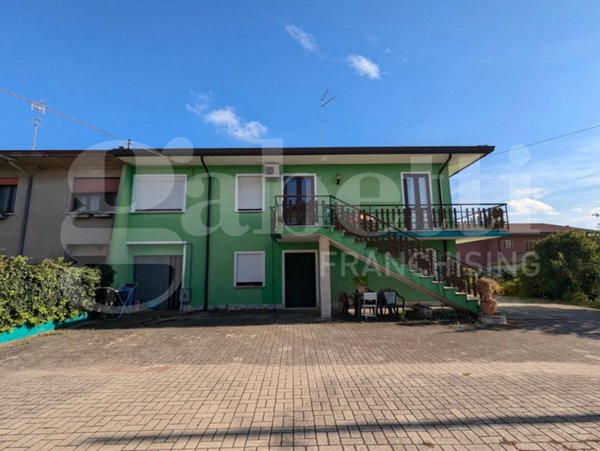 casa indipendente in vendita a Porto Viro