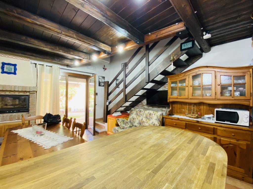 appartamento in vendita a Porto Viro in zona Porto Levante