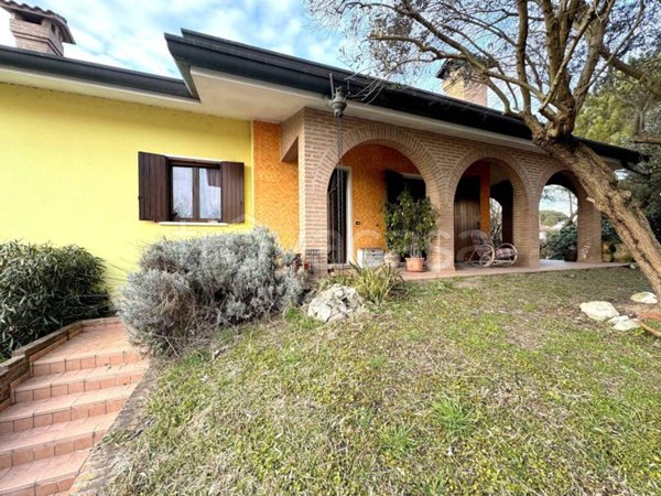 casa indipendente in vendita a Porto Viro