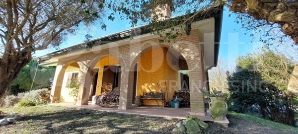 casa indipendente in vendita a Porto Viro