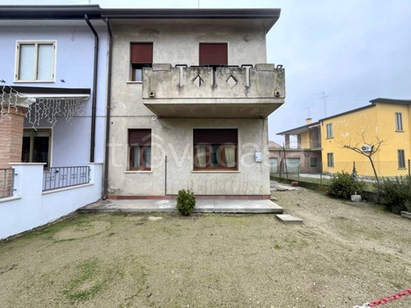 casa indipendente in vendita a Porto Viro
